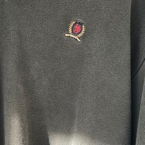 Tommy Hilfiger Shirts - Old school Olive green Tommy Hilfiger long sleeve Tommy Hilfiger Shirts - Old school Olive green Tommy Hilfiger long sleeve